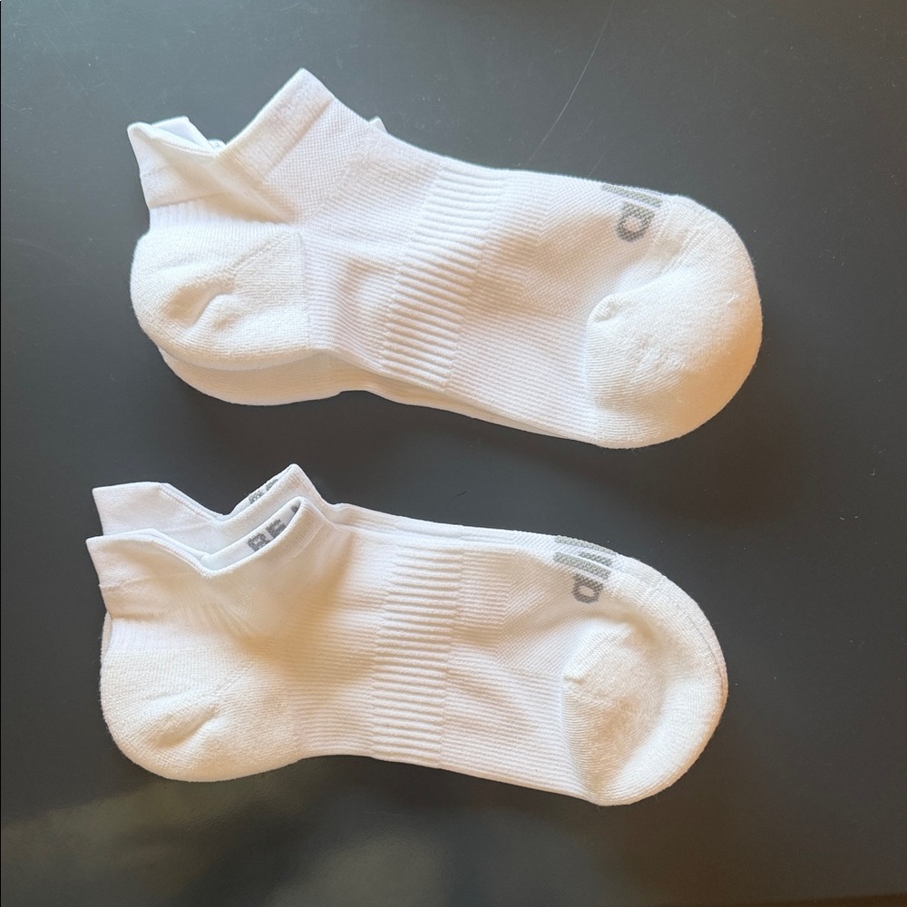 Alo Unisex Performance Tab Sock - Brand New - Large